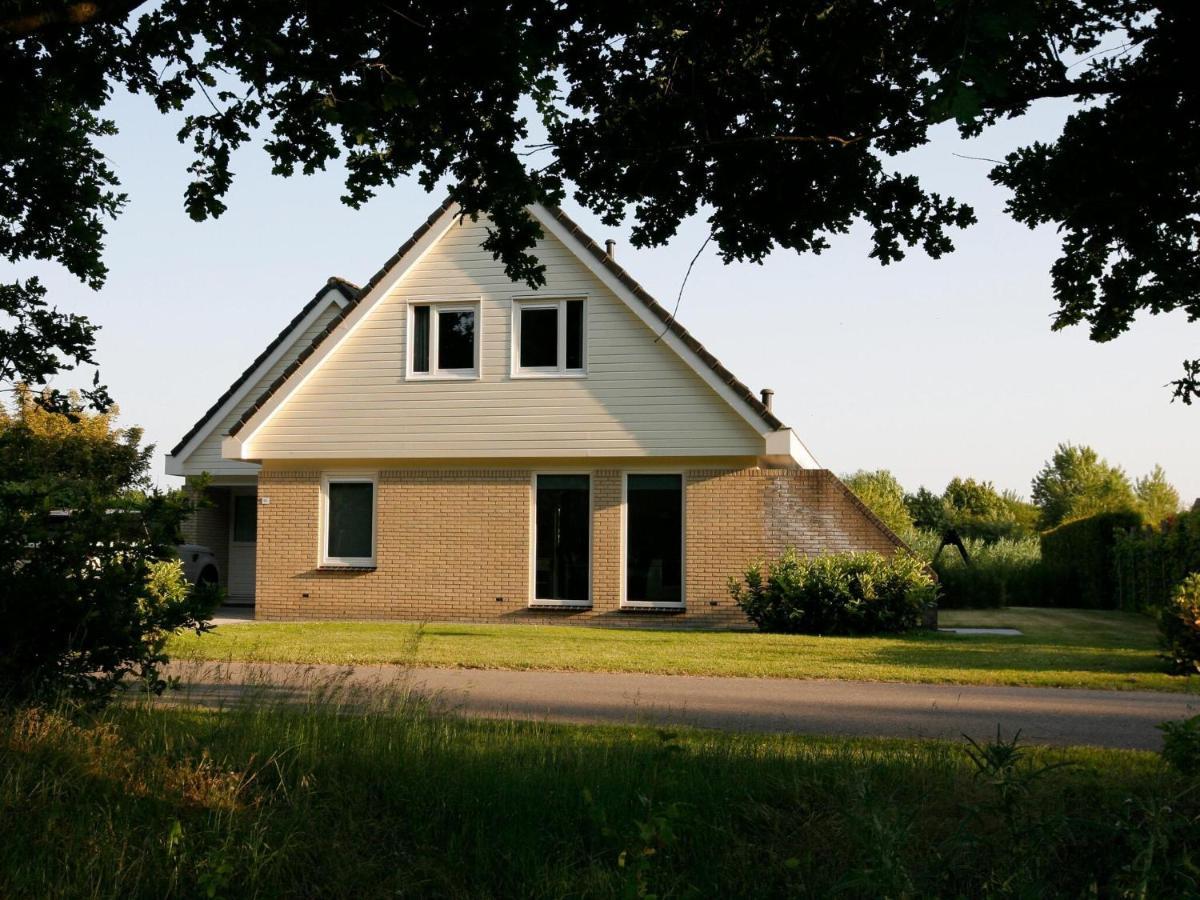 Lush Holiday Villa At Lovely Location In Zeewolde Eksteriør bilde